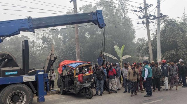 শীতের সকালে রংপুরের সড়কে ঝরলো ৫ প্রাণ